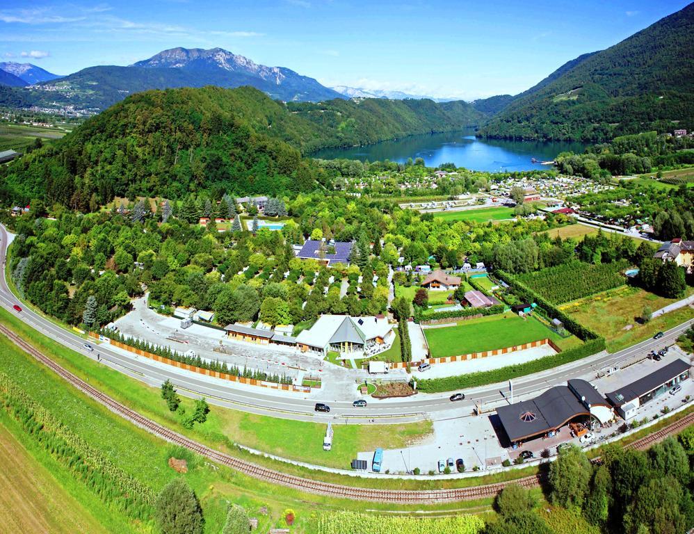 Hotel Camping Due Laghi à Levico Terme Extérieur photo