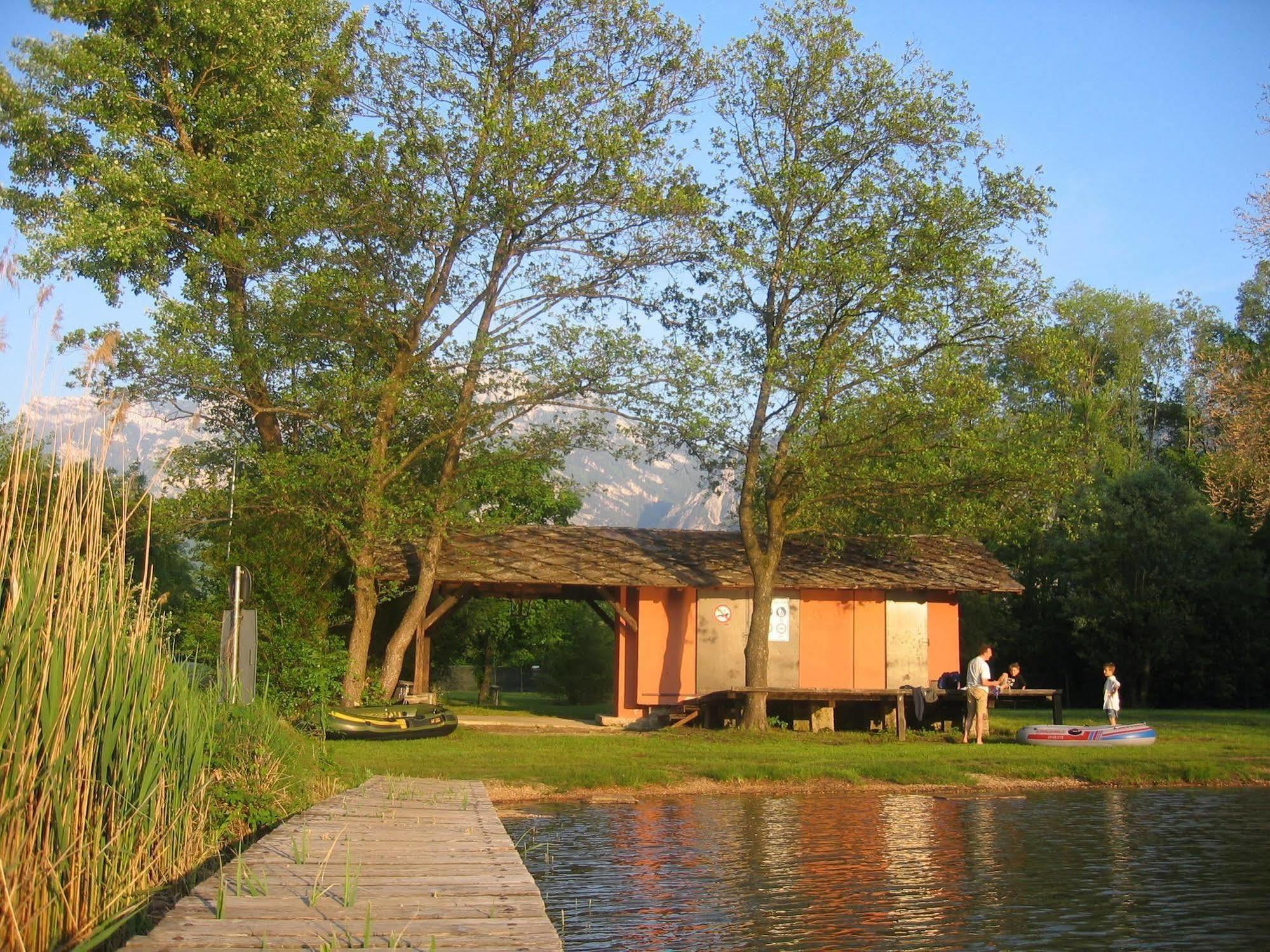 Hotel Camping Due Laghi à Levico Terme Extérieur photo