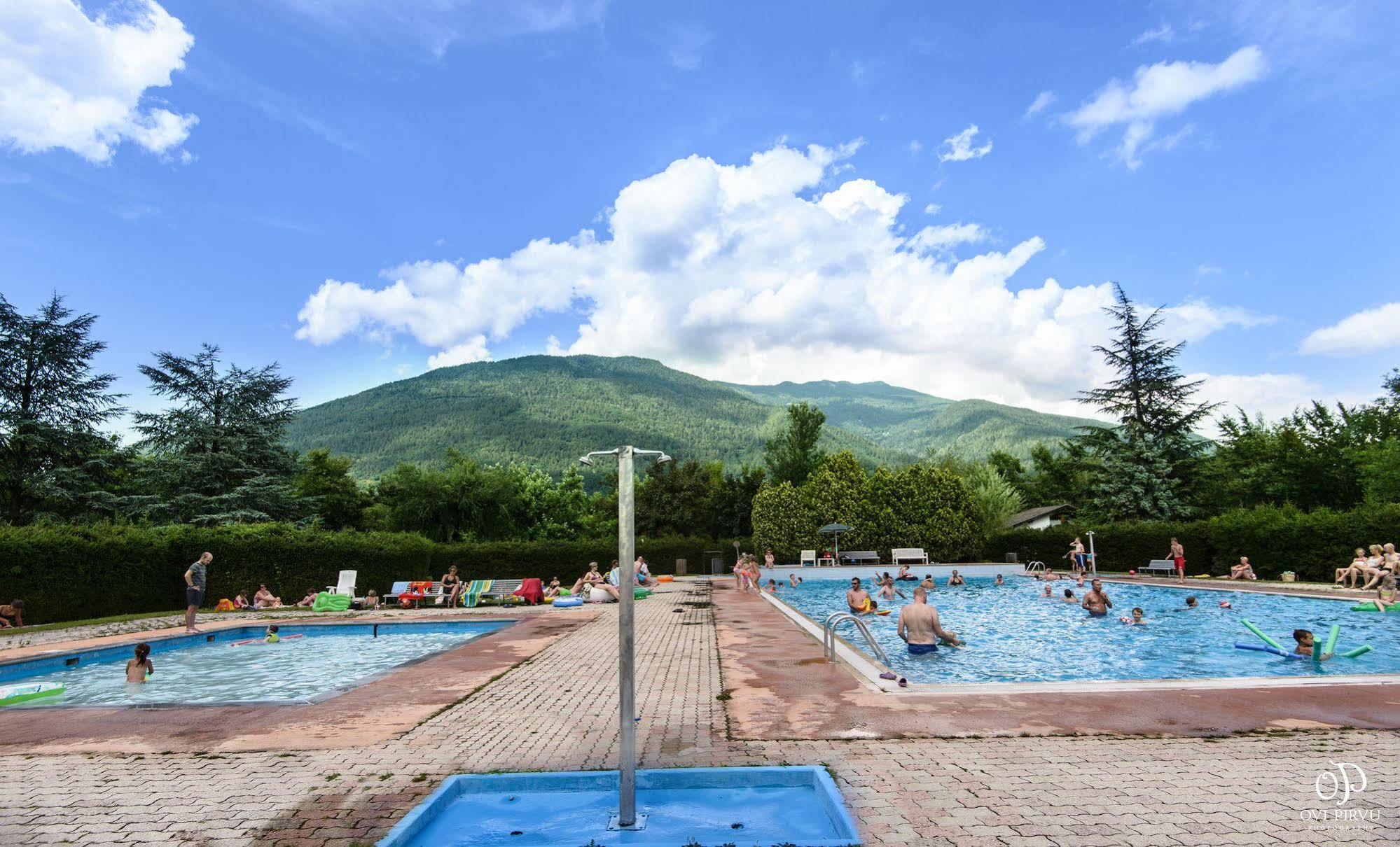 Hotel Camping Due Laghi à Levico Terme Extérieur photo